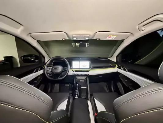 Geely Coolray &agrave; louer &agrave; Duba&iuml;