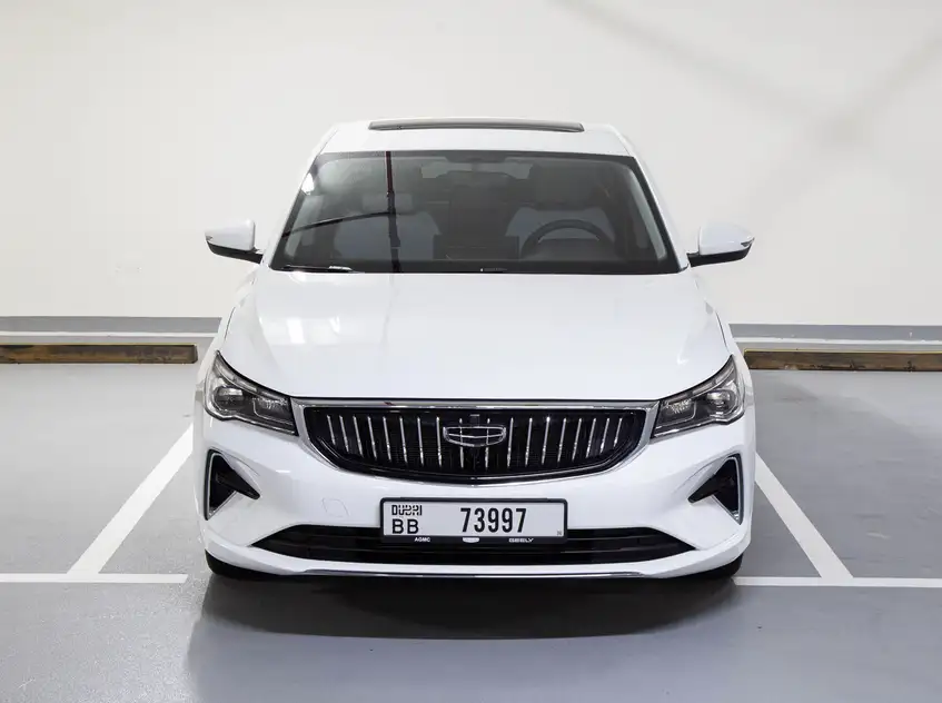 Geely Emgrand in affitto a Ras Al Khaimah