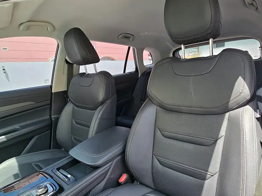 Ford Territory in affitto a Ras Al Khaimah