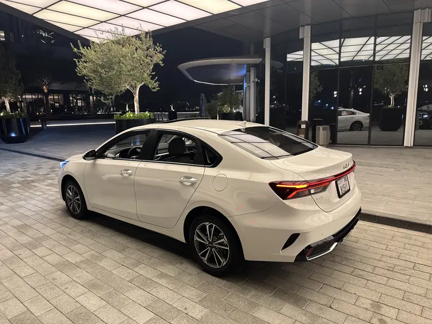 KIA K3 zur Miete in Ras Al Khaimah