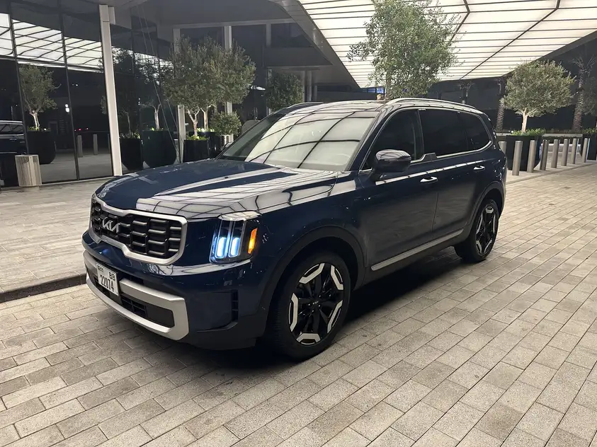 KIA Telluride in affitto a Ras Al Khaimah