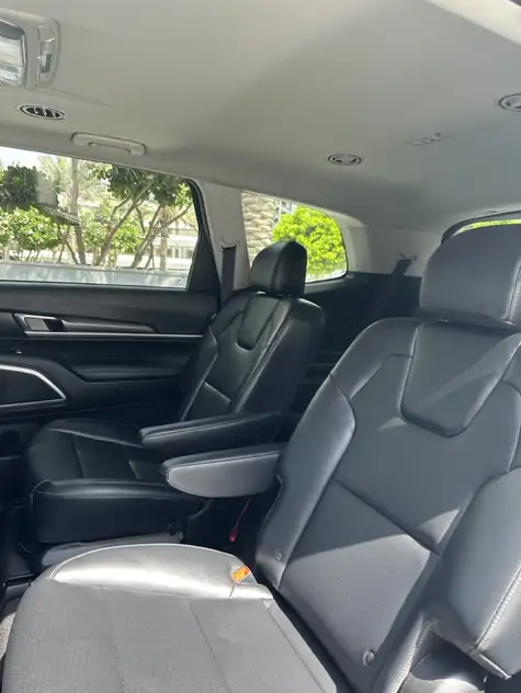 KIA Telluride in affitto a Ras Al Khaimah