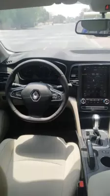 &rlm;إيجار رينو ميغان في دبي