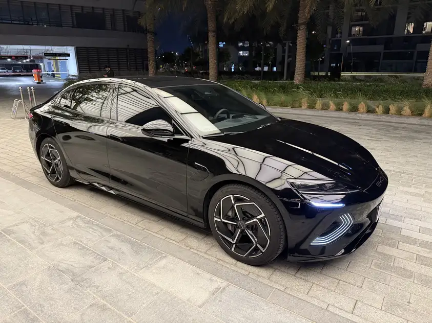 BYD Seal in affitto a Ras Al Khaimah