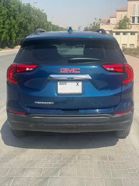 إيجار جي إم سي تيرين في دبي