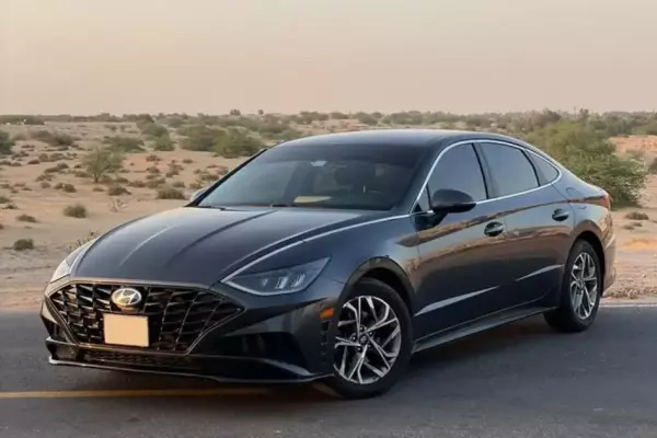 إيجار هيونداي سوناتا في دبي