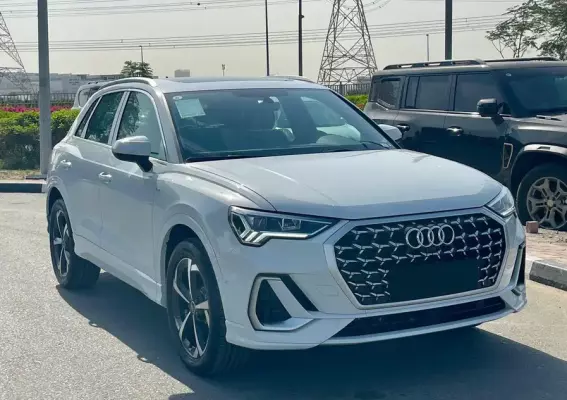 Audi Q3 in affitto a Ras Al Khaimah