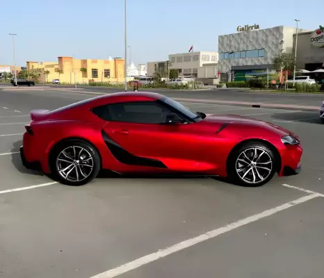 Toyota Supra te huur in Dubai