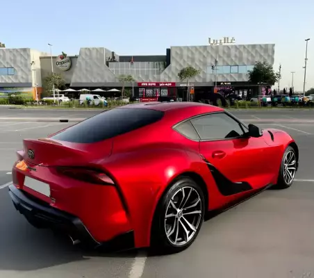Toyota Supra te huur in Dubai