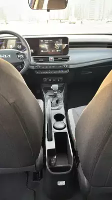 &rlm;إيجار كيا K3 في دبي