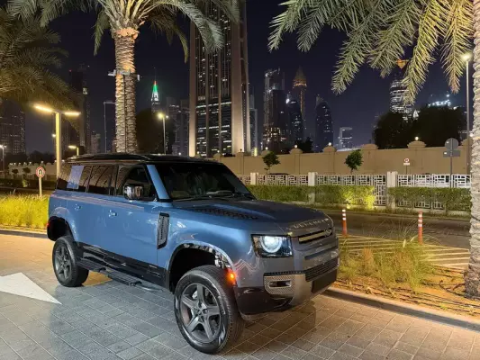 Land Rover Defender для аренды в Рас-эль-Хайме