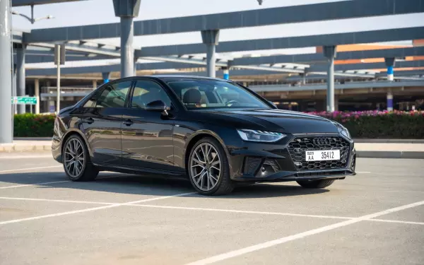 Audi A4 in affitto a Abu Dhabi