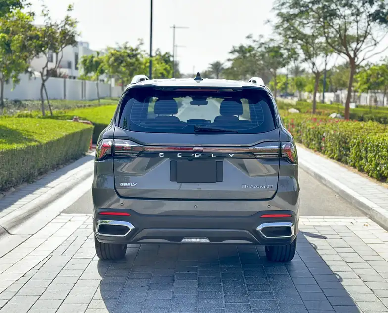 Geely Okavango in affitto a Ras Al Khaimah