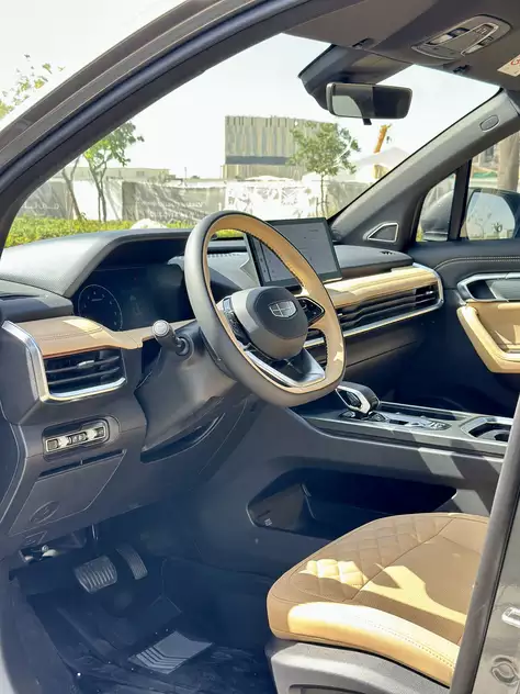 Geely Okavango in affitto a Ras Al Khaimah