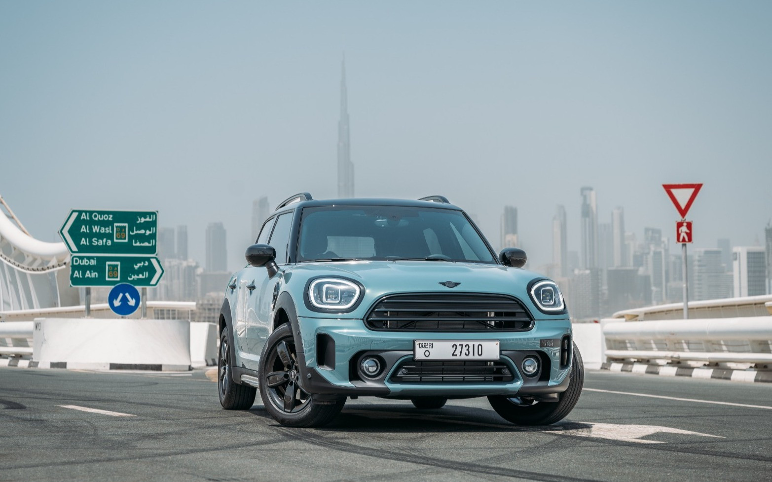 Mini Countryman para alquiler en Dub&aacute;i