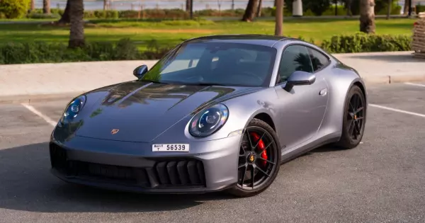 Porsche 911 Carrera для аренды в Дубае