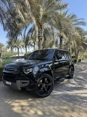 Land Rover Defender для аренды в Дубае
