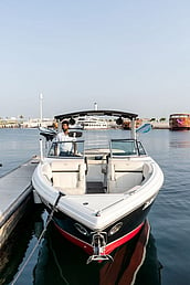 Mavic 28 piede (2022) a Dubai Marina in affitto a Dubai