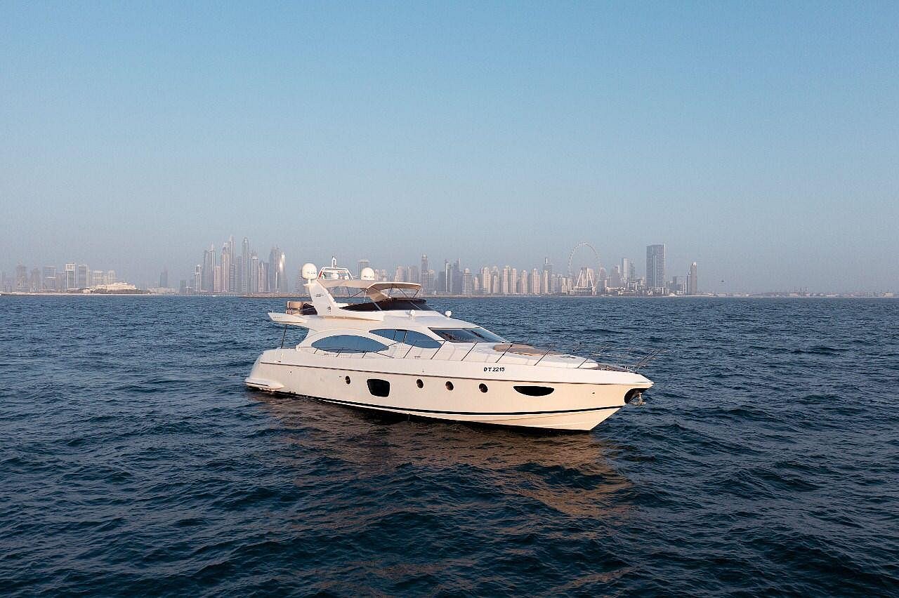 Alise 68 футов в Dubai Harbour для аренды в Дубай 1