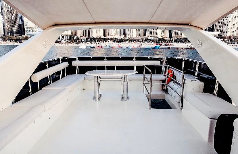 Azimut 80 ft in Dubai Marina for rent in Dubai 4