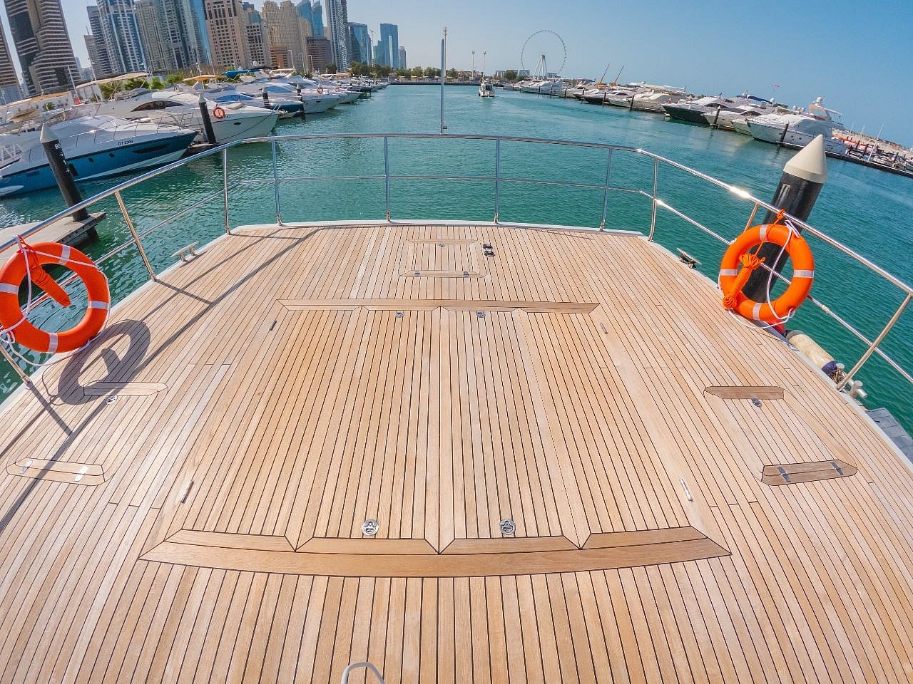 Explora 60 Fuß (2022) in Dubai Harbour  zur Miete in Dubai 4
