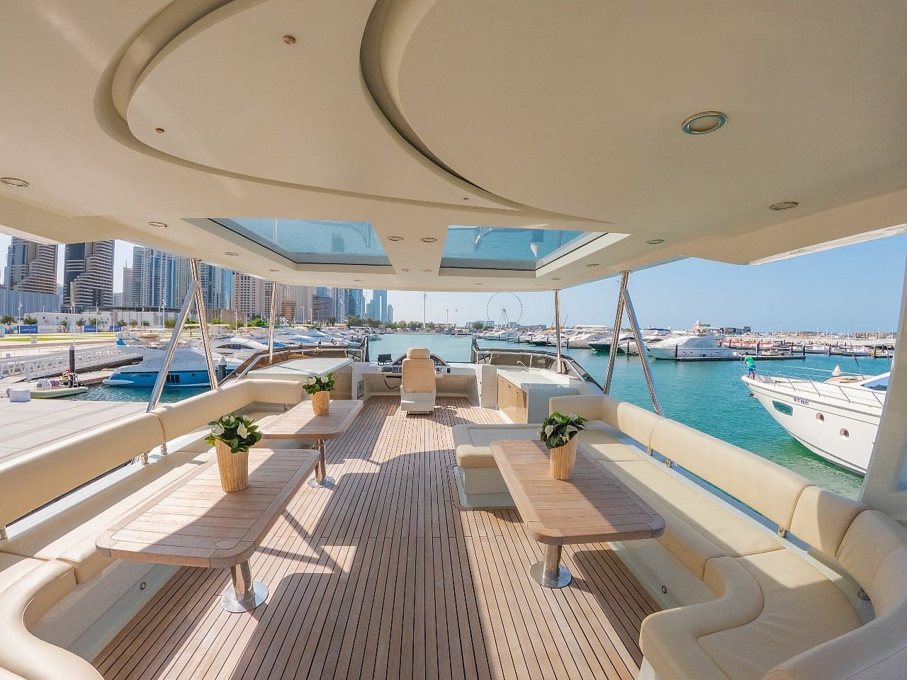 Explora 60 футов (2022) в Dubai Harbour для аренды в Дубай 7