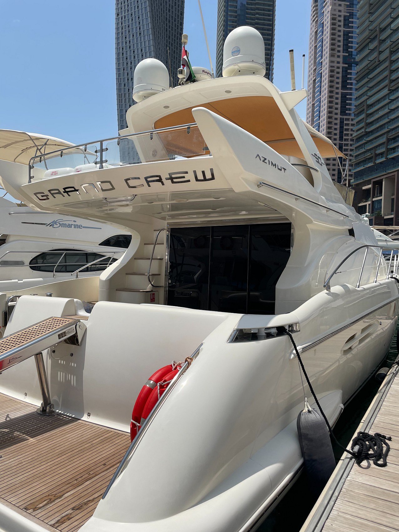 Grand Crew 50 ft in Dubai Marina for rent in Dubai 2