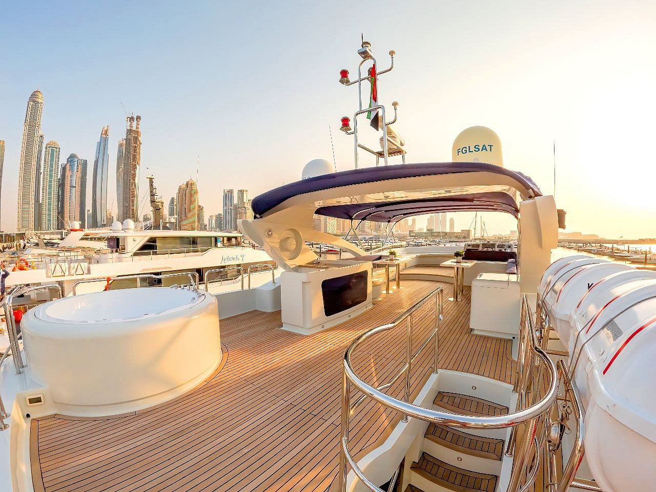 Kona 110 ft (2022) in Dubai Harbour for rent in Dubai 5
