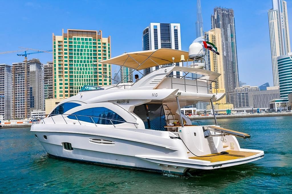 在迪拜 租 Majesty 66 英尺 在Dubai Marina 0
