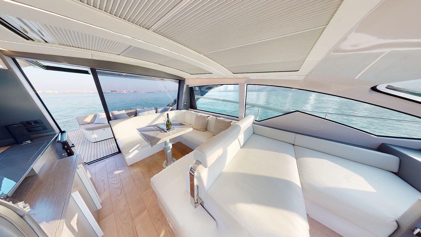 Pershing 5X Pearl White 52 ft in Dubai Harbour for rent in Dubai