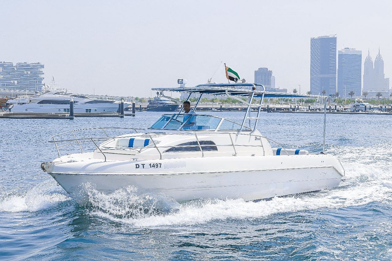 Sky Walker 1 34 футов (2022) в Dubai Harbour для аренды в Дубай 3