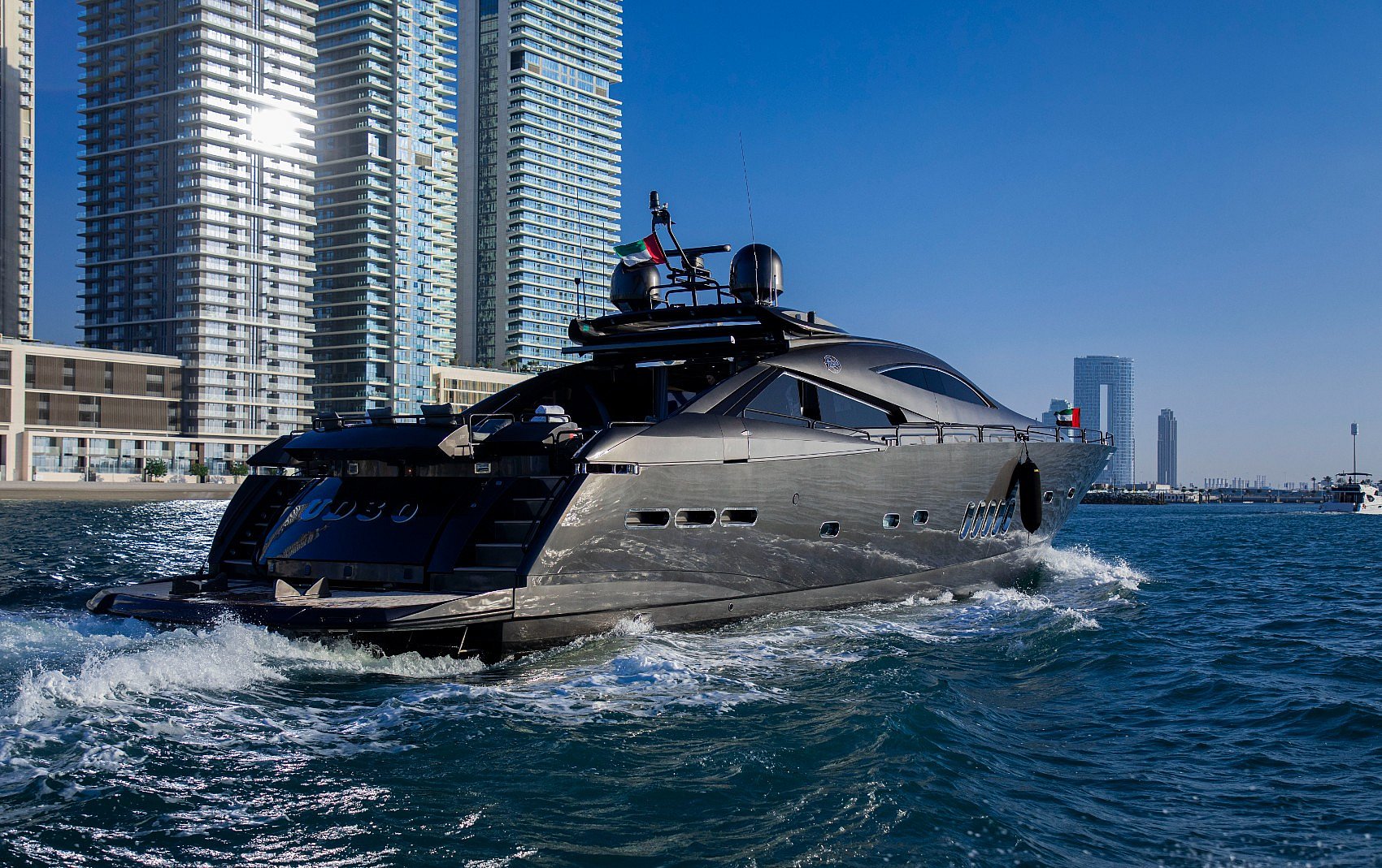 Sunseeker Predator UD30 95 футов в Dubai Marina для аренды в Дубай 4