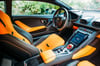 Lamborghini Evo (Noir), 2020 à louer à Dubai 0
