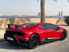 Lamborghini Huracan Performante (rojo), 2019 para alquiler en Dubai 0