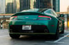 Aston Martin Vantage (Verde), 2015 para alquiler en Dubai 2