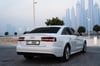 Audi A6 (Blanco), 2016 para alquiler en Dubai 1