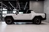 GMC Hummer EV (Blanco), 2022 para alquiler en Dubai 1