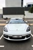 Porsche Panamera (White), 2018 à louer à Dubai 0