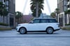 أبيض Range Rover Vogue, 2019 للإيجار في دبي 