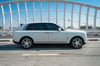 أبيض Rolls Royce Cullinan, 2019 للإيجار في دبي 