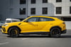 Top Specs Lamborghini Urus (Желтый), 2020 для аренды в Дубай 0