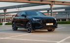 Audi RSQ8 (Черный), 2022 для аренды в Дубай