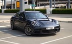 Porsche Panamera 4 (Gris Oscuro), 2020 para alquiler en Ras Al Khaimah