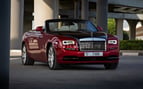 在迪拜 租 Rolls Royce Dawn (红色), 2018