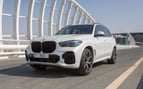 BMW X5 40iM (Белый), 2023 для аренды в Абу-Даби