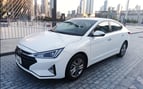 Hyundai Elantra (Blanc), 2019 à louer à Dubai