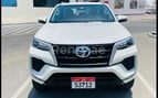 Toyota Fortuner (Blanc), 2021 à louer à Dubai