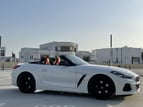 BMW Z4 (Белый), 2022 для аренды в Дубай 0