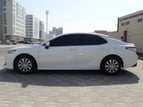 Toyota Camry (Белый), 2019 для аренды в Дубай 3
