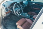 Audi Q5 (Weiß), 2018  zur Miete in Dubai 5